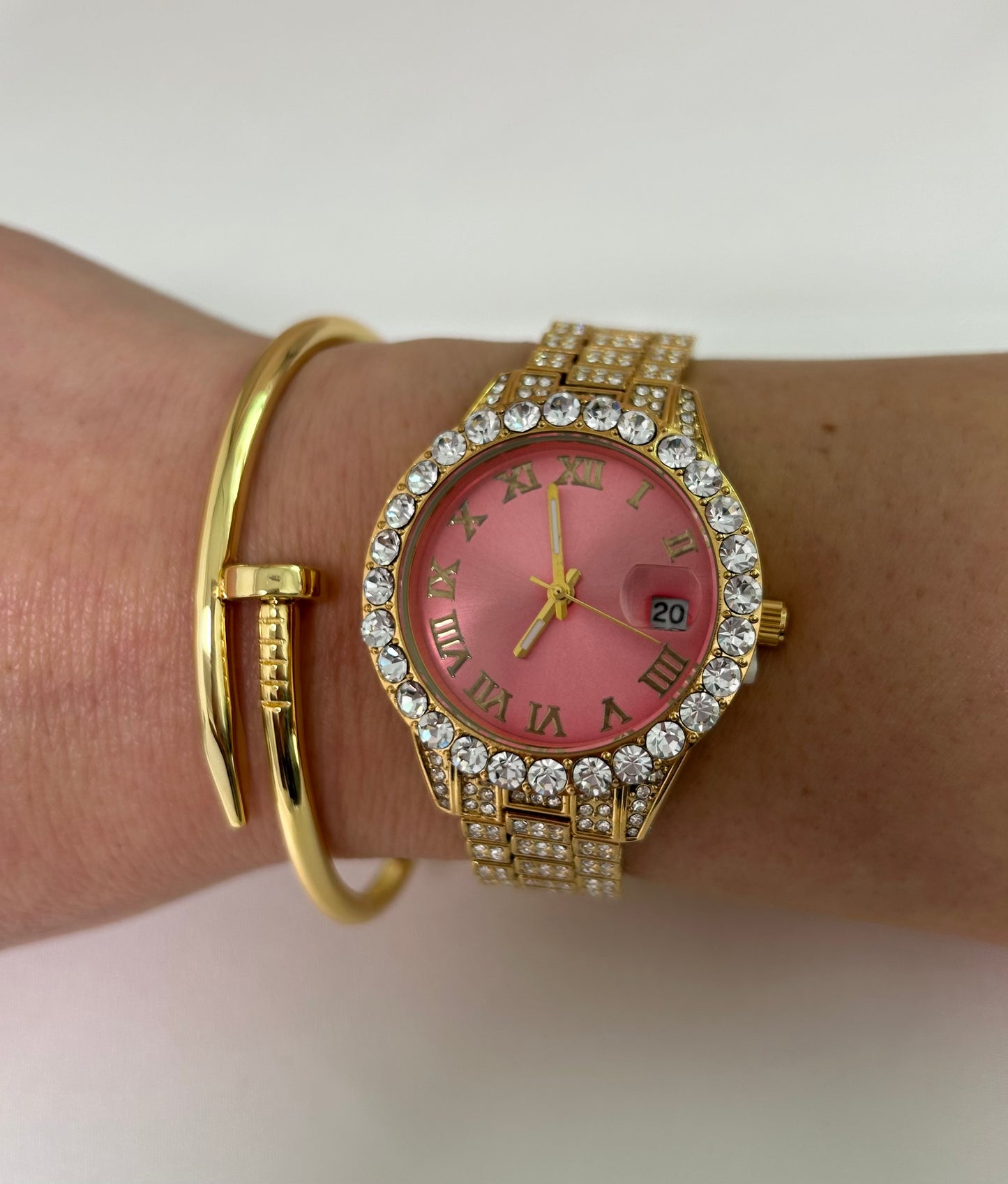 Iced Out Round Face Watch | Gold